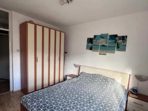 Izdavanje, jednosoban stan, 49m², Centar, Bar - image 5