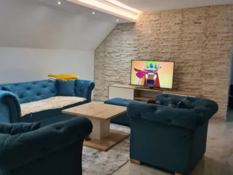 Izdavanje, trosoban stan, 150m², Gradiošnica, Tivat - image 5