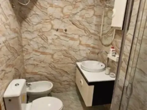 Izdavanje, dvosoban stan, 64m², Stari Aerodrom, Podgorica - image 10