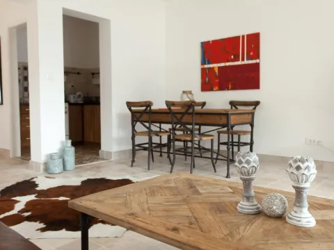 Prodaja, dvosoban stan, 82m², Risan, Kotor - image 5