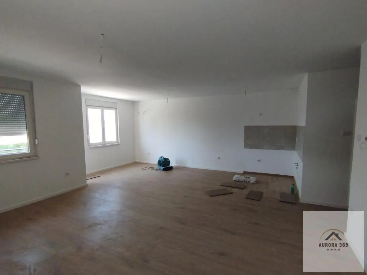 Sale, four bedroom apartment, 101m², Veternik, Novi Sad Sve Podlokacije