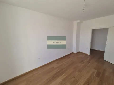 Prodaja, trosoban stan, 69m², Sarina Medja, Jagodina - image 9