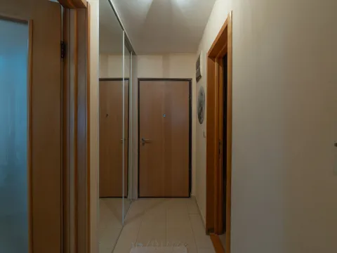 Rent, one bedroom apartment, 40m², Stari Aerodrom, Podgorica - image 6