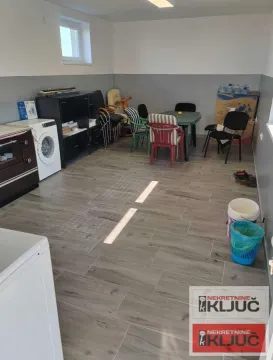 Rent, office space, 530m², Rumenka, Novi Sad Sve Podlokacije - image 2