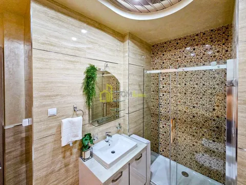 Sale, two bedroom apartment, 112m², Budva, Crna Gora - image 2