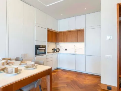 Prodaja, jednosoban stan, 81m², Tivat, Crna Gora - image 2