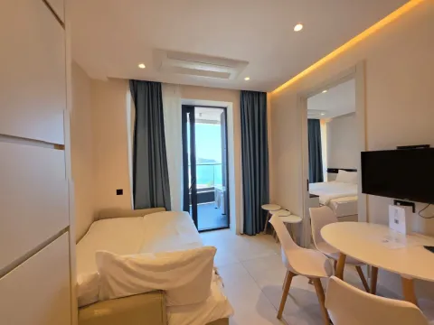 Sale, one bedroom apartment, 44m², Bečići, Budva - image 15