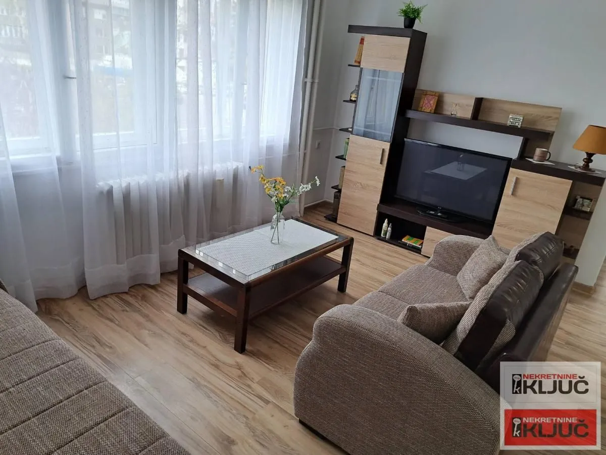 Prodaja, trosoban stan, 71m², Spens, Novi Sad Sve Podlokacije
