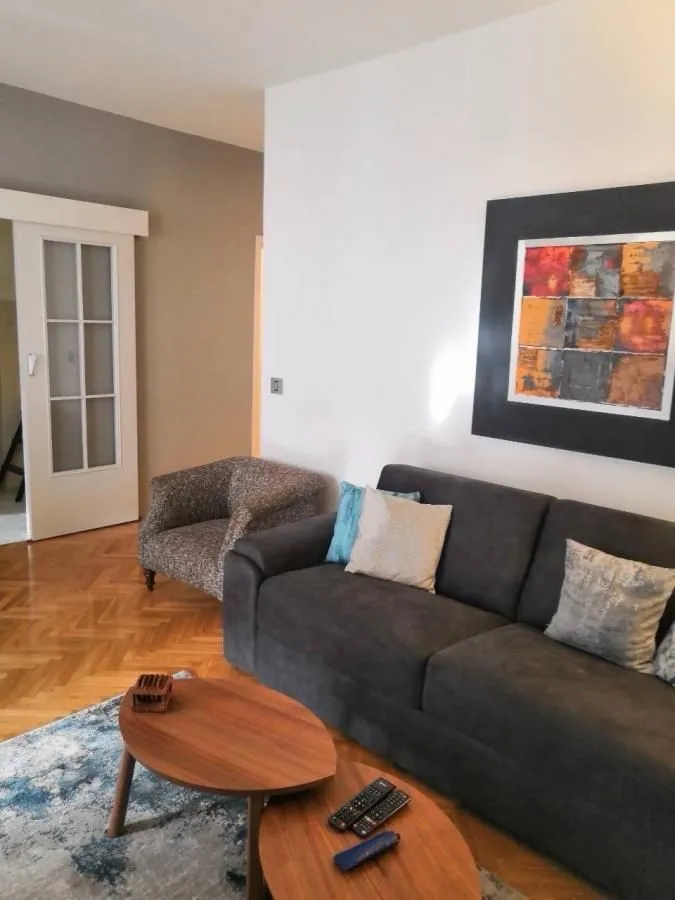 Prodaja, dvosoban stan, 64m², Centar, Novi Sad