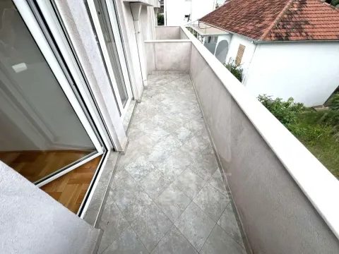 Rent, two bedroom apartment, 72m², Momišići, Podgorica - image 12