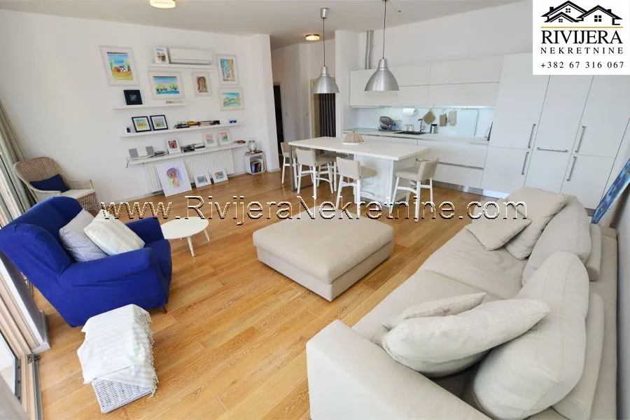 Prodaja, dvosoban stan, 118m², Njivice, Herceg Novi