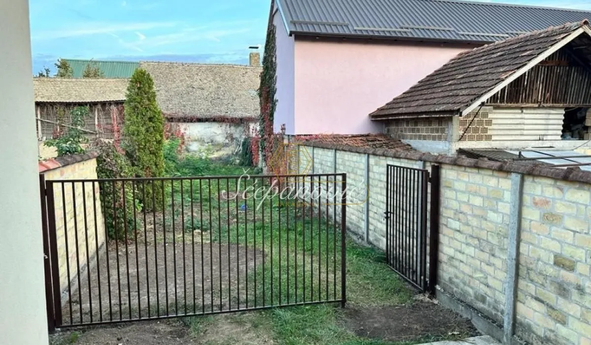 Prodaja, stan, 193m², Centar, Novi Sad