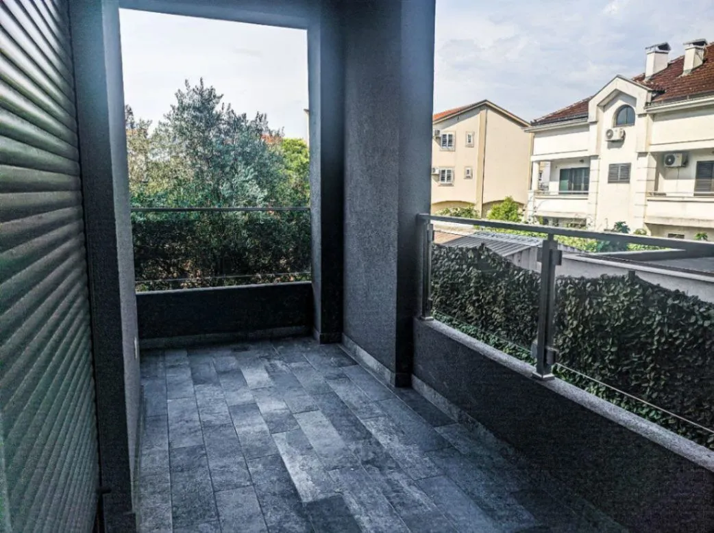 Izdavanje, jednosoban stan, 45m², Stara Varoš, Podgorica