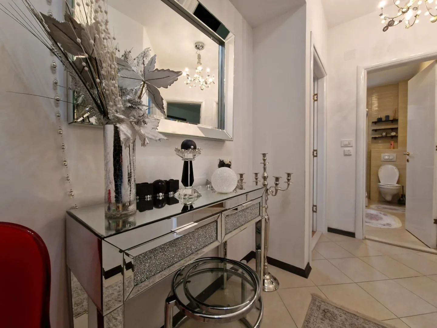 Izdavanje, dvosoban stan, 65m², Budva, Crna Gora