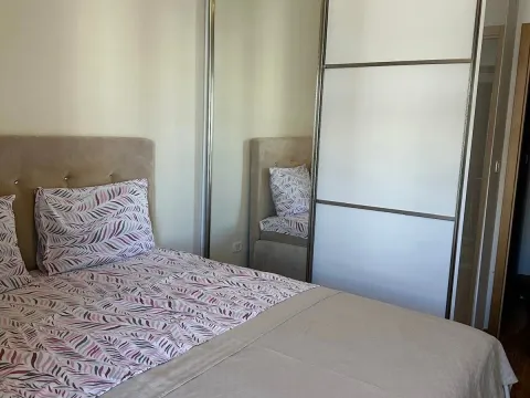 Izdavanje, jednosoban stan, 45m², City Kvart, Podgorica - image 5