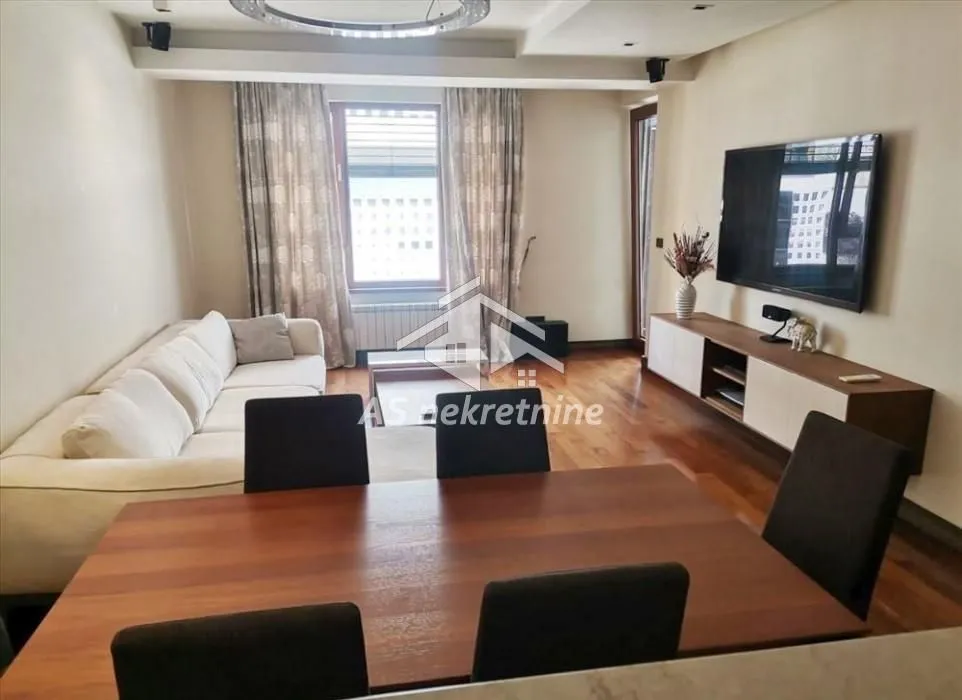 Izdavanje, dvosoban stan, 63m², Novi Beograd Sve Podlokacije, Beograd