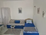 Izdavanje, stan, 30m², Mažina, Tivat - image 1