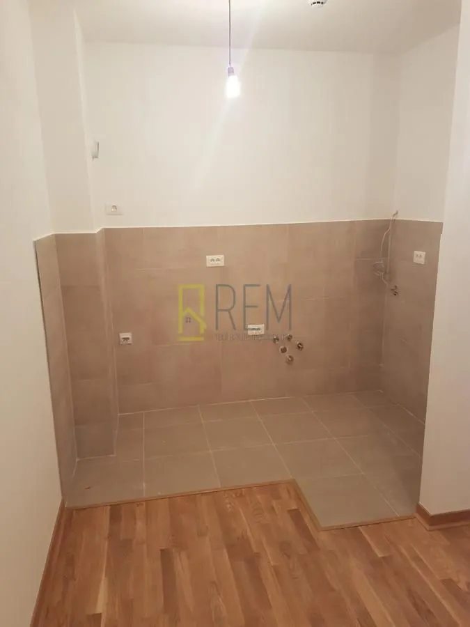 Rent, one bedroom apartment, 43m², City Kej, Podgorica