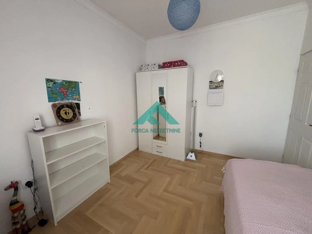 Prodaja, trosoban stan, 79m², Stari Grad, Beograd