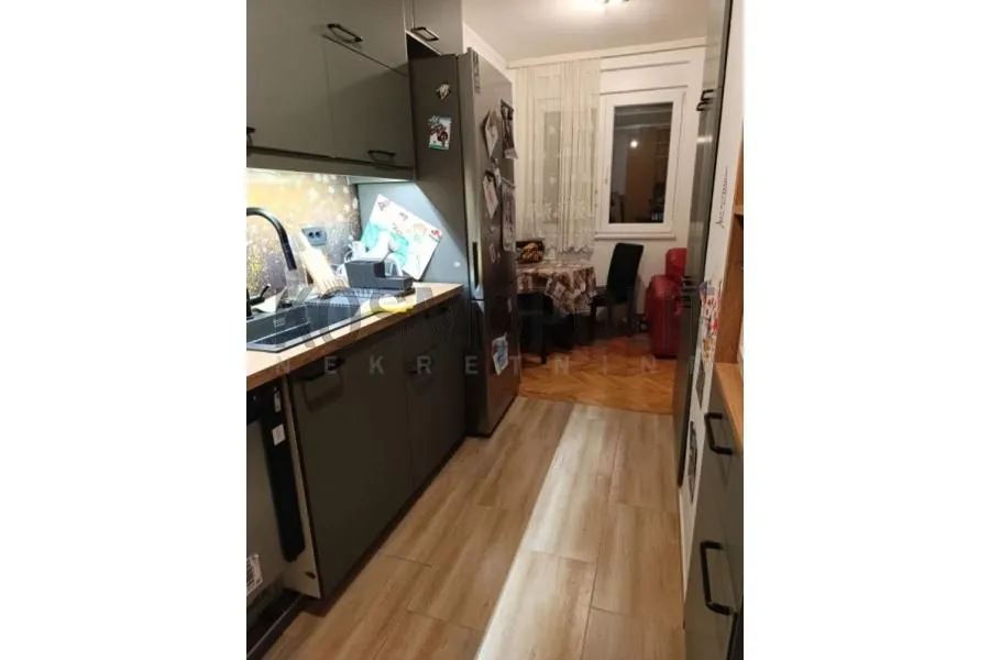 Sale, three bedroom apartment, 72m², Karaburma, Palilula Sve Podlokacije