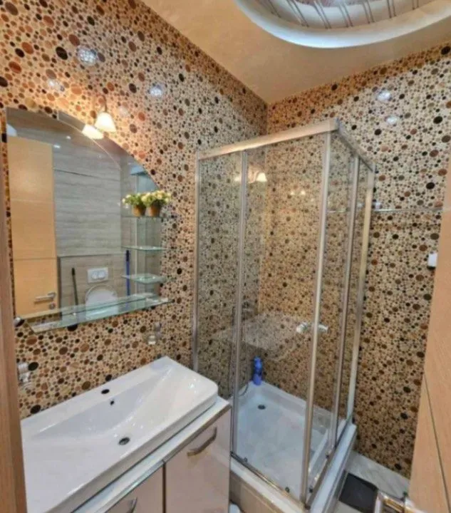 Izdavanje, dvosoban stan, 117m², Budva, Crna Gora