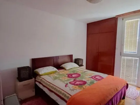 Izdavanje, jednosoban stan, 53m², Centar, Bar - image 2