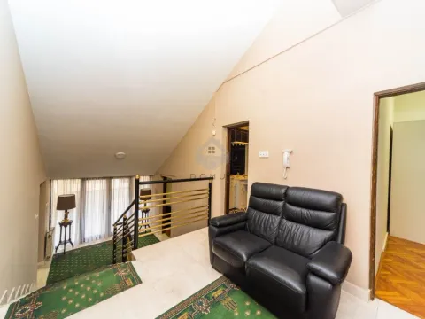 Rent, house, 380m², Gorica C, Podgorica - image 38