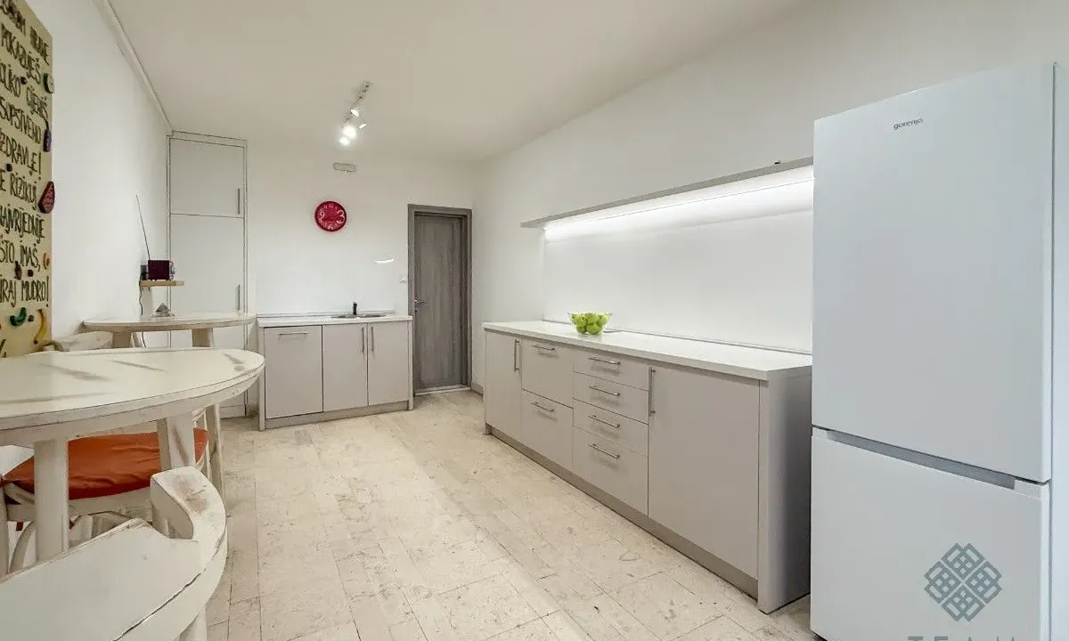 Prodaja, poslovni prostor, 20m², Blok 5, Podgorica