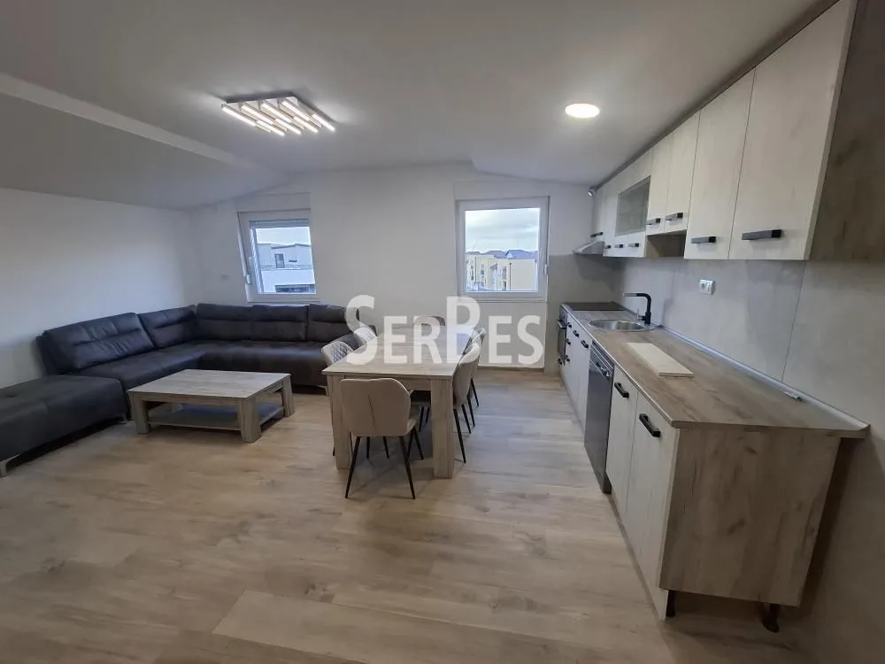 Izdavanje, četvorosoban stan, 85m², Adice, Novi Sad Sve Podlokacije