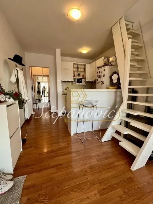 Prodaja, stan, 46m², Centar, Novi Sad