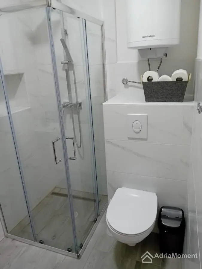 Prodaja, dvosoban stan, 74m², Đenovići, Herceg Novi