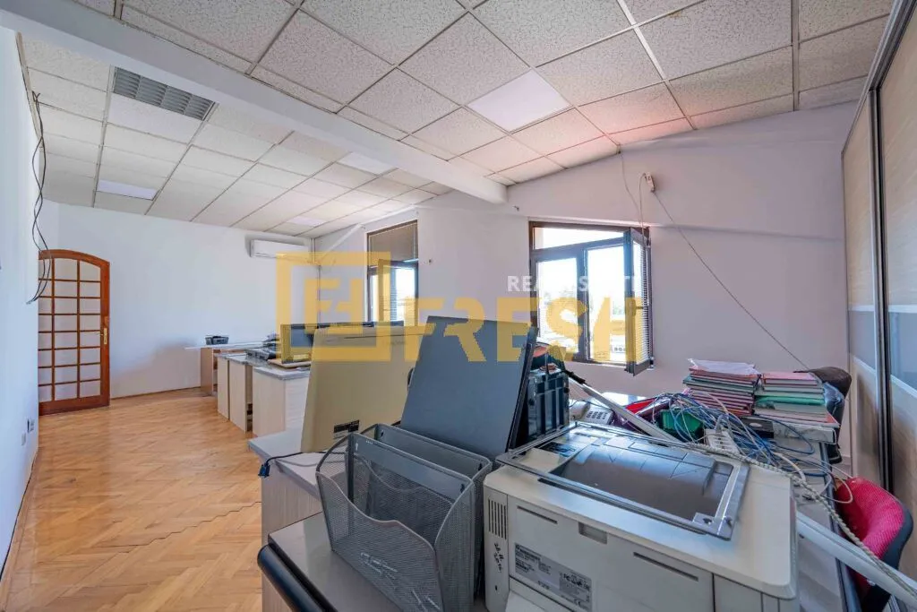 Sale, office space, 106m², Stari Aerodrom, Podgorica
