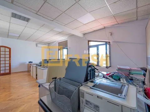 Sale, office space, 106m², Stari Aerodrom, Podgorica - image 9