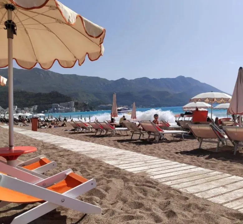 Rent, apartment, 33m², Bečići, Budva