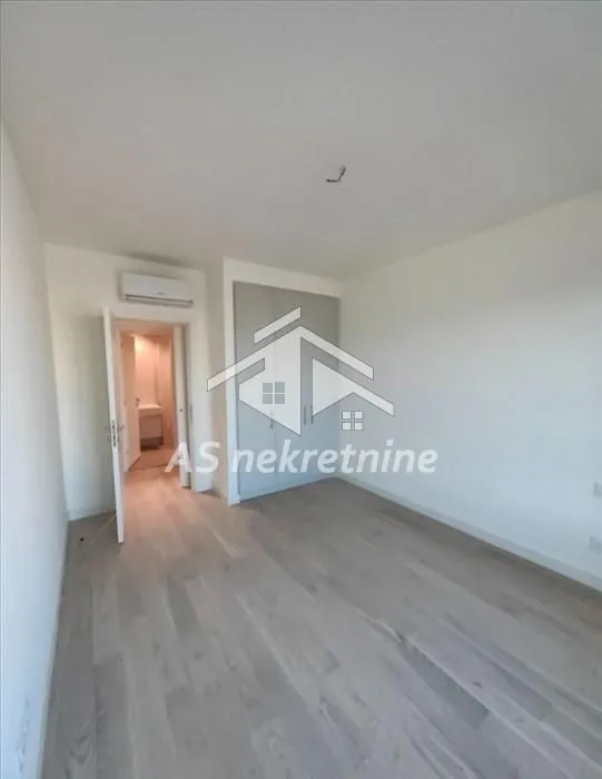 Rent, two bedroom apartment, 55m², Savski Venac, Beograd