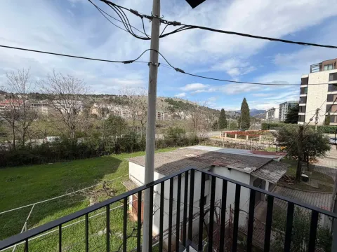 Rent, one bedroom apartment, 45m², Vezirov Most, Podgorica - image 11