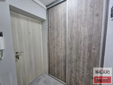 Sale, one bedroom apartment, 33m², Bulevar Oslobodjenja, Novi Sad Sve Podlokacije - image 9
