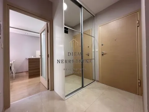 Rent, two bedroom apartment, 66m², City Kvart, Podgorica - image 12
