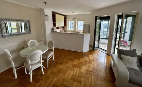 Izdavanje, jednosoban stan, 56m², Preko Morače, Podgorica - image 2