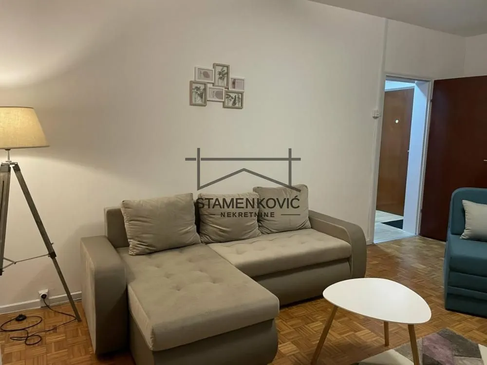 Izdavanje, jednosoban stan, 41m², Petrovaradin, Novi Sad