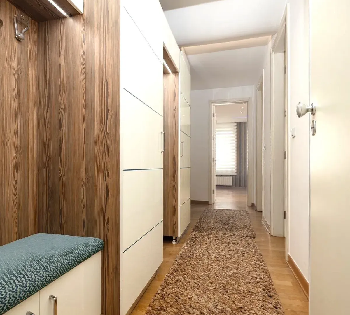 Sale, three bedroom apartment, 101m², Novi Beograd Blok 67, Novi Beograd Sve Podlokacije