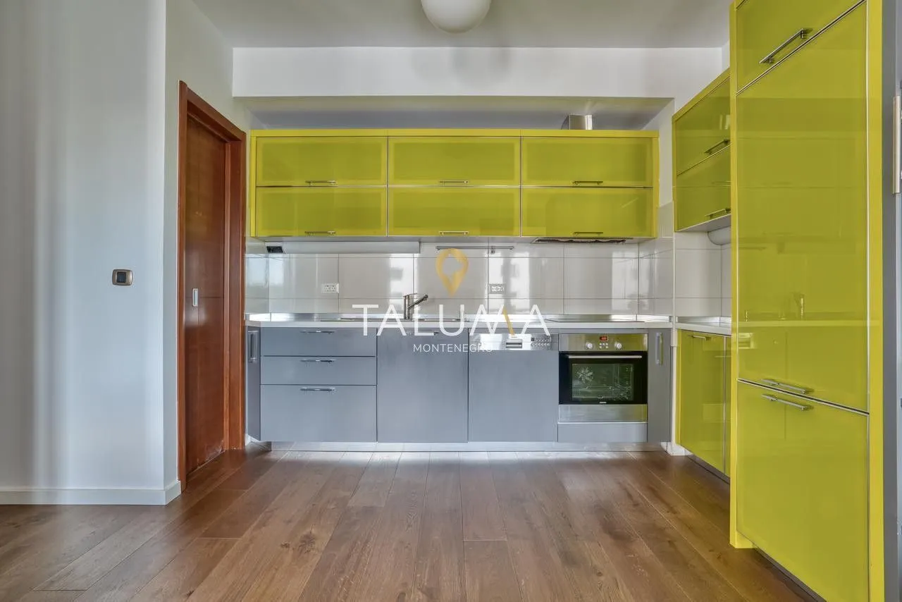 Rent, two bedroom apartment, 90m², Centar, Podgorica