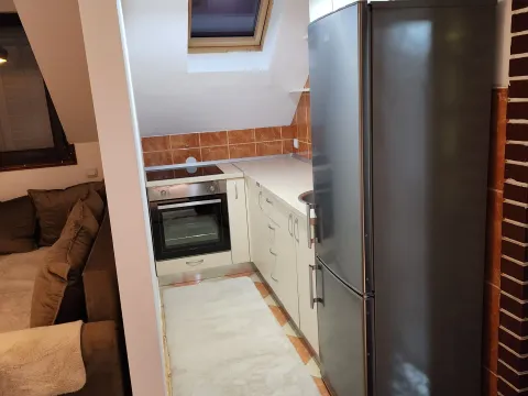 Prodaja, trosoban stan, 57m², Stara varoš, Nikšić - image 4