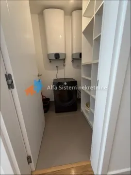 Izdavanje, trosoban stan, 125m², Vračar Sve Podlokacije, Beograd - image 11