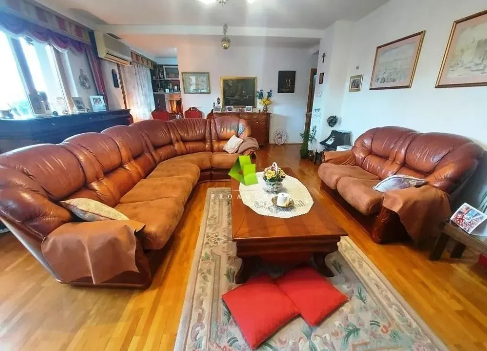 Sale, three bedroom apartment, 111m², Medijana, Niš