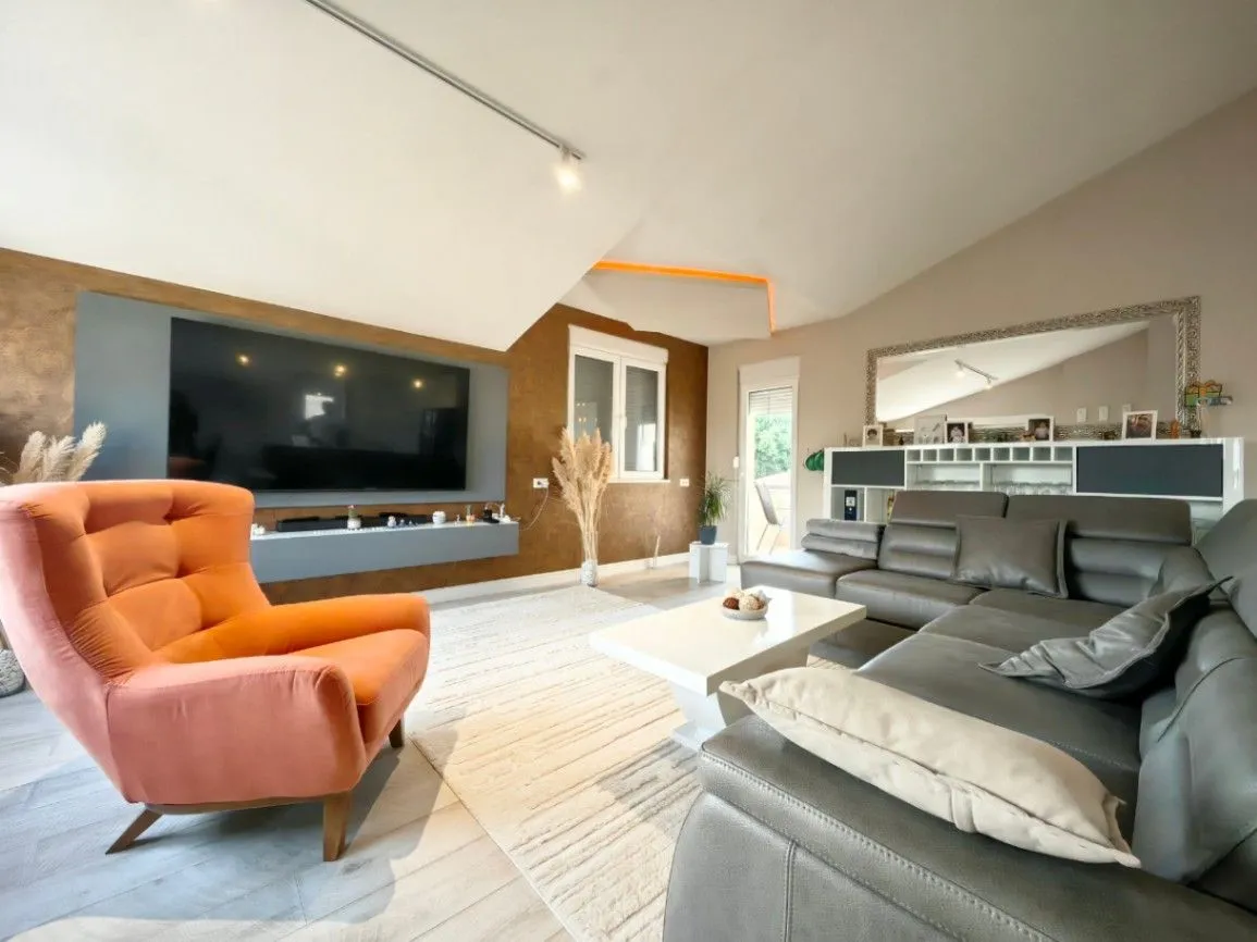 Rent, house, 260m², Donja Gorica, Podgorica