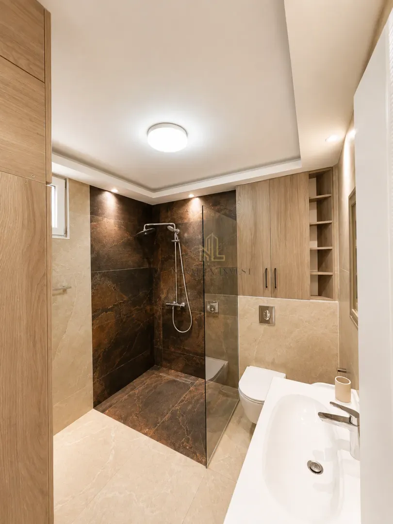 Izdavanje, trosoban stan, 125m², Momišići, Podgorica