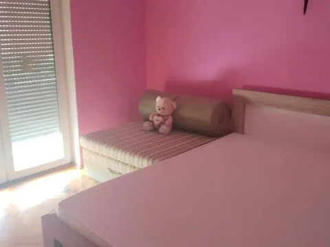 Izdavanje, jednosoban stan, 48m², Stari Aerodrom, Podgorica - image 7