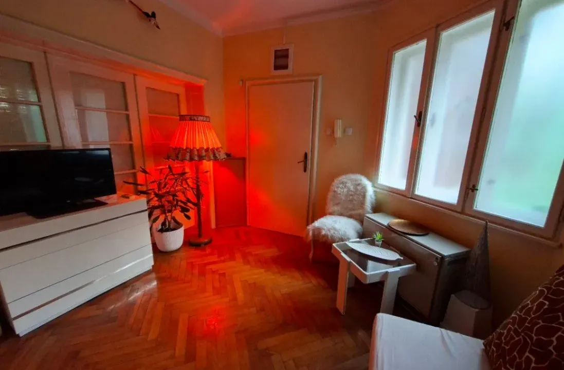 Stan-na-dan, jednosoban stan, 32m², Zemun Centar, Zemun Sve Podlokacije