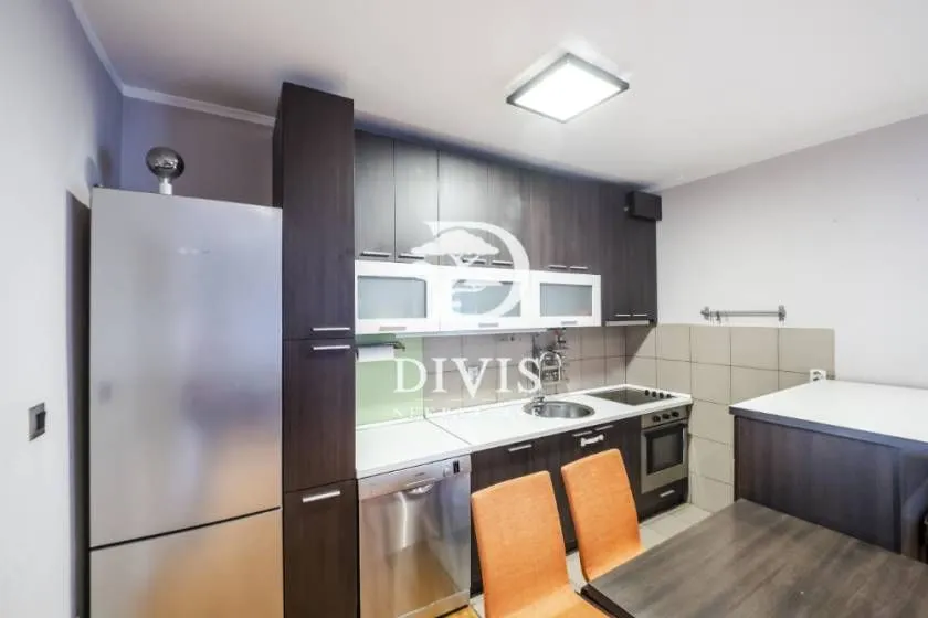 Prodaja, trosoban stan, 68m², Sarajevska, Beograd